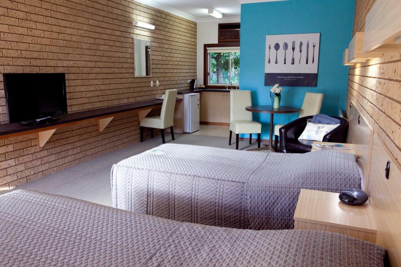 Ovens Valley Motor Inn Bright Kültér fotó