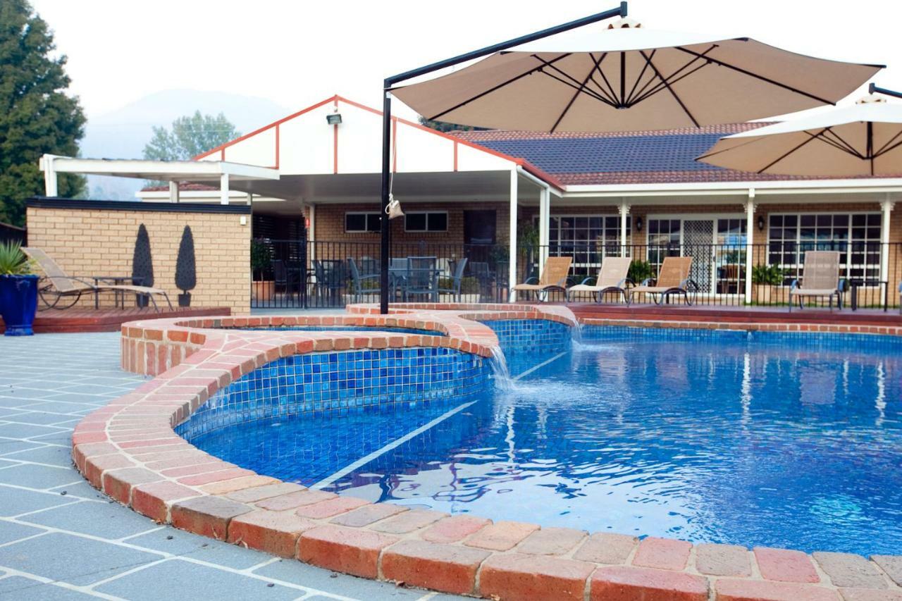 Ovens Valley Motor Inn Bright Kültér fotó