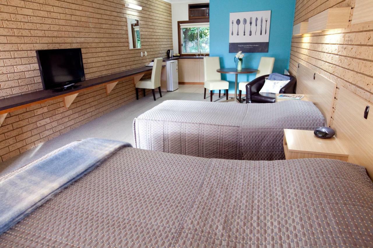 Ovens Valley Motor Inn Bright Kültér fotó