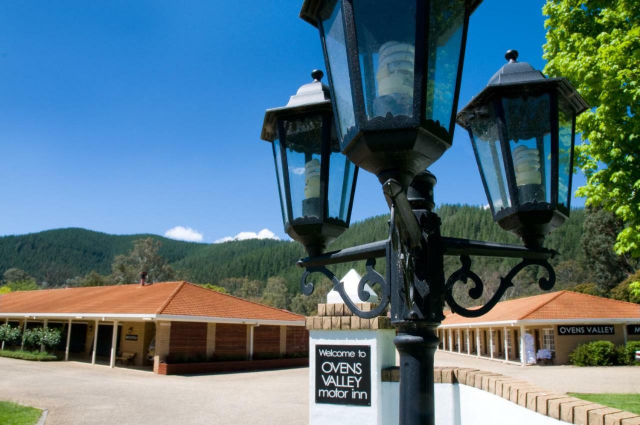 Ovens Valley Motor Inn Bright Kültér fotó